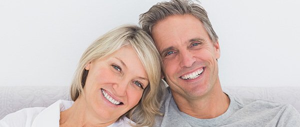 Zirconia dental implants